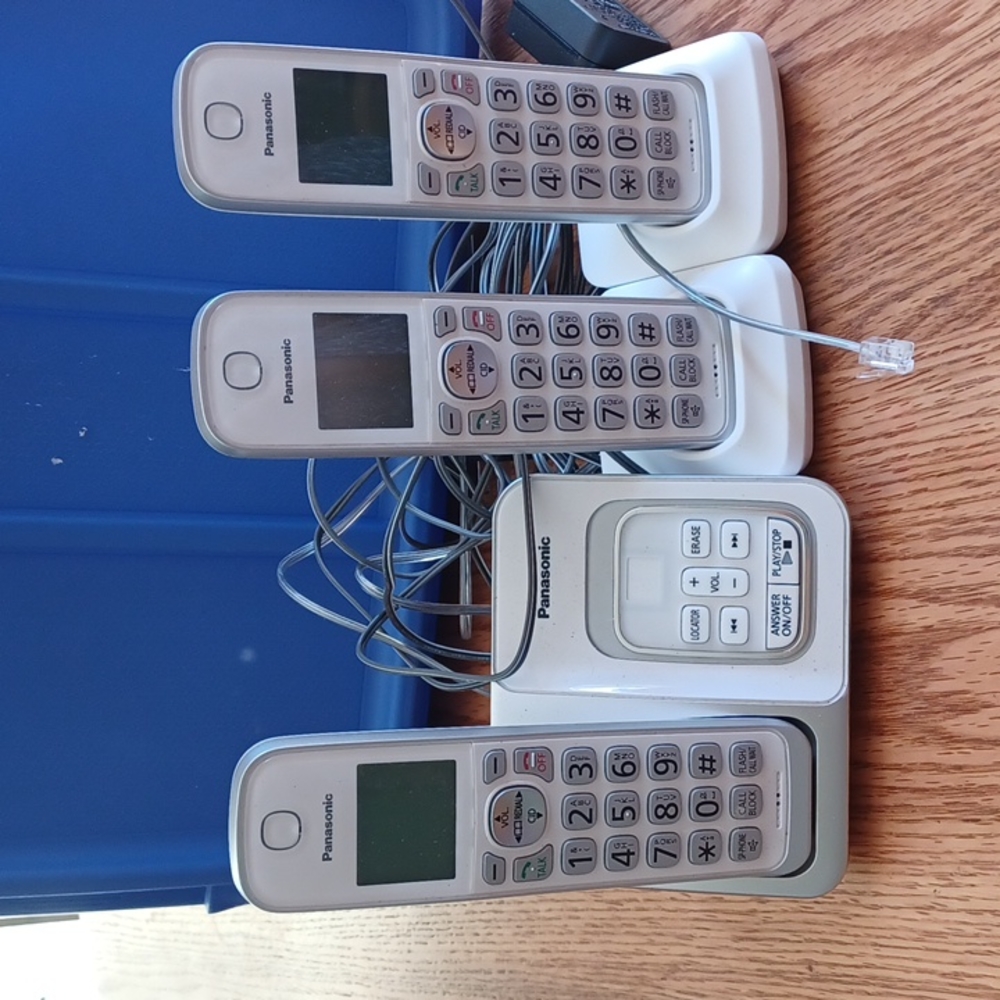 Panasonic Answering machine 3 phone set